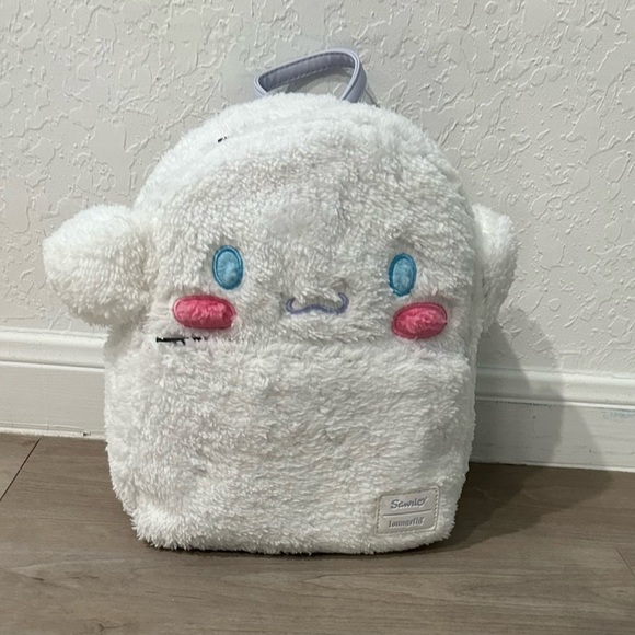 Loungefly Cinnamoroll Furry Monedero Hot Topic | Meses sin interés